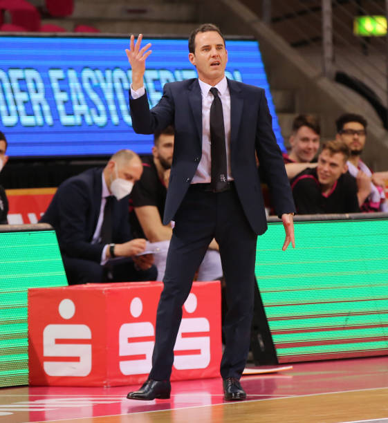 通过赛事传 通过赛事传