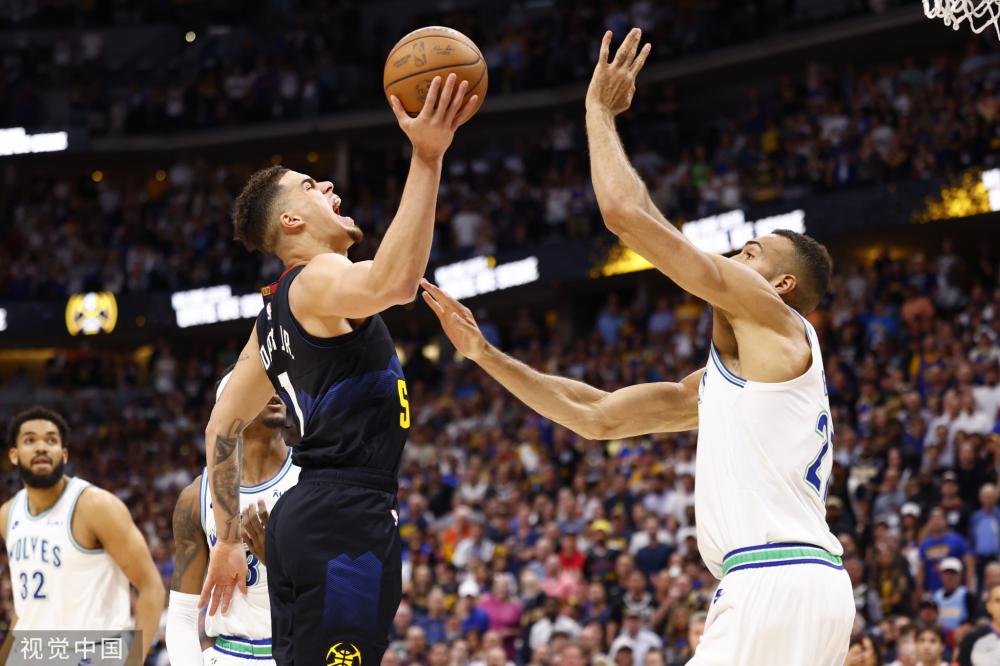 出色表现与 出色表现与