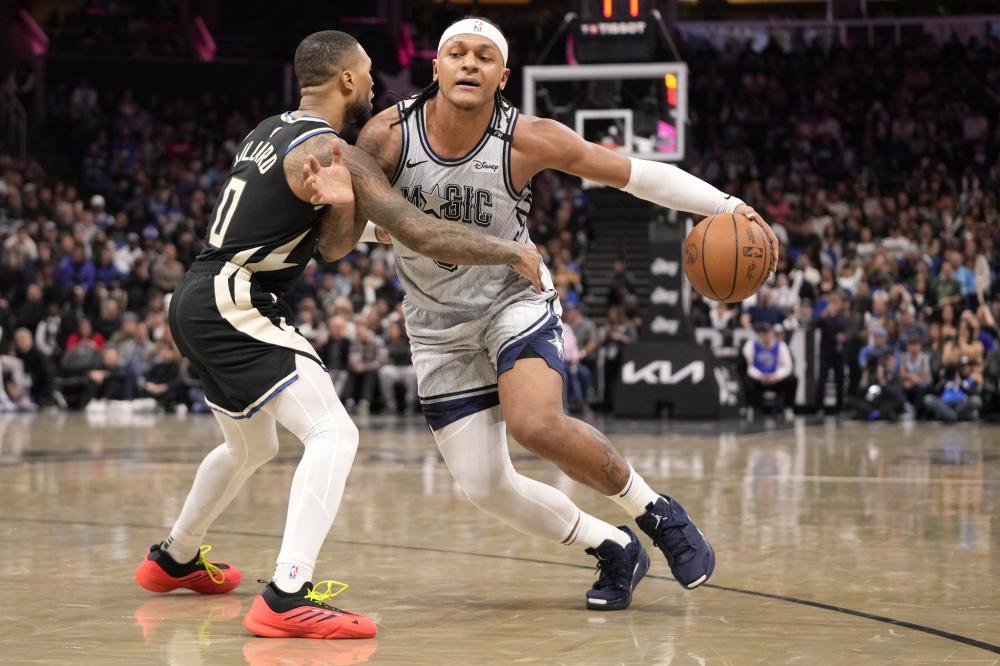 持续施压的 持续施压的