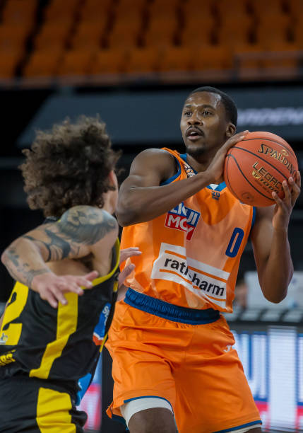 并非简单的 并非简单的